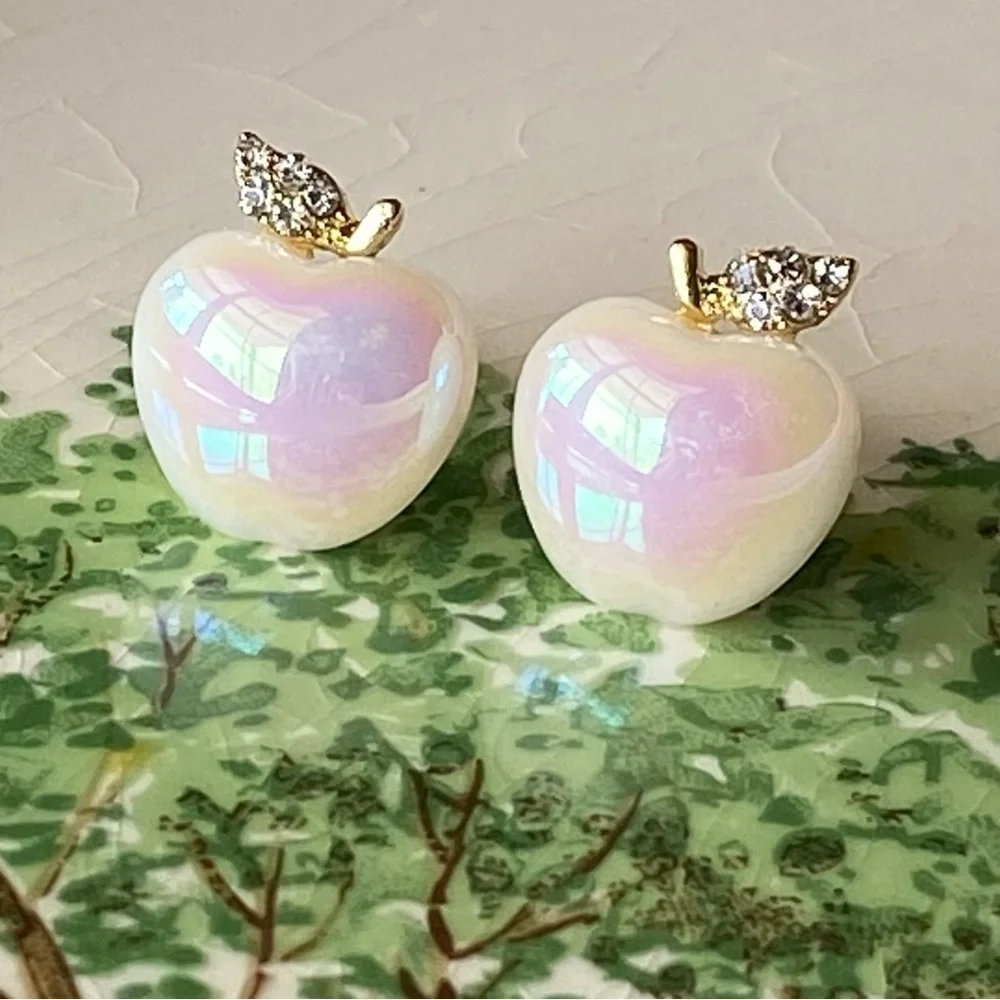 ✨Free People Leonara Apple Earrings